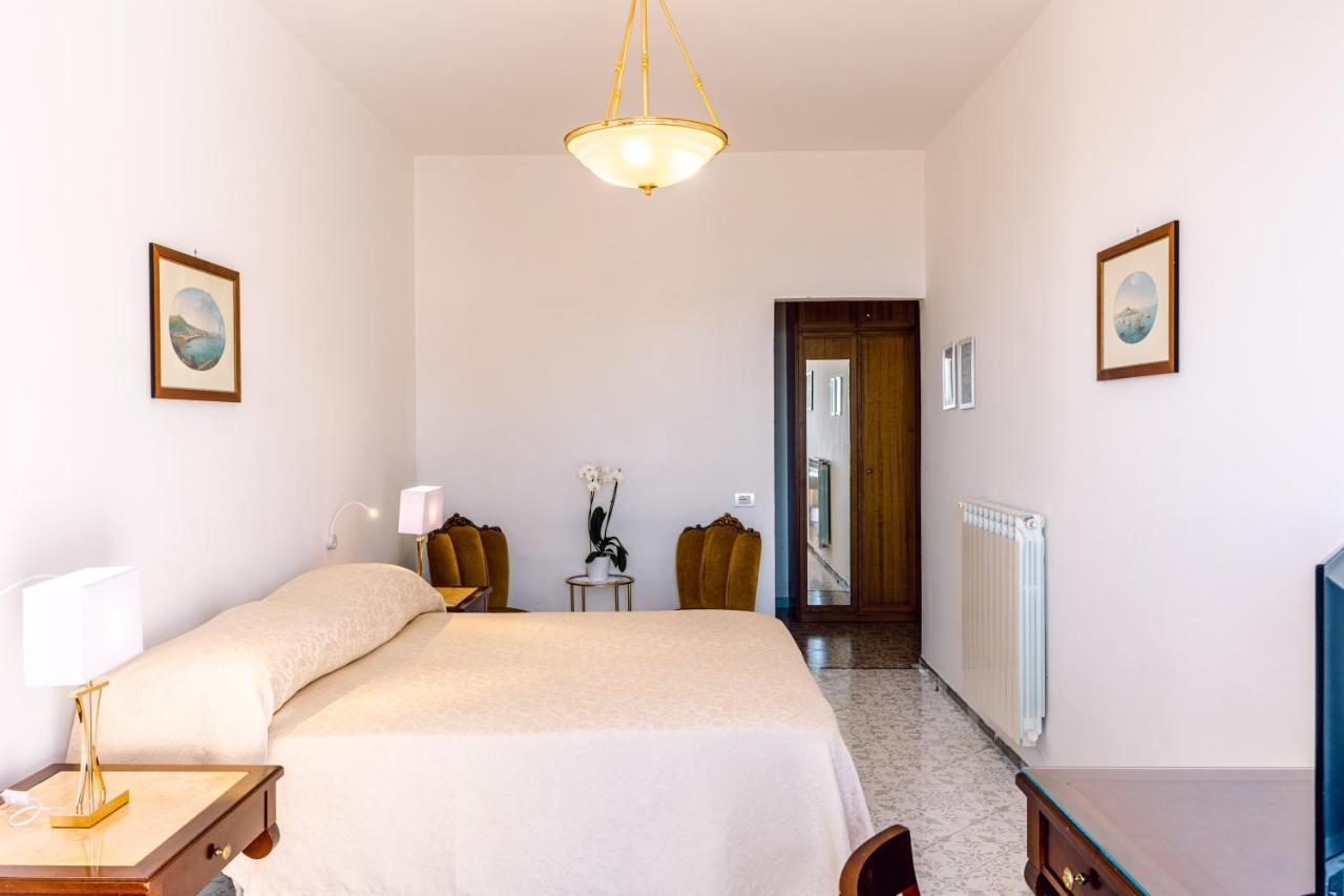 Hotel Zi'Ntonio Scala Bagian luar foto