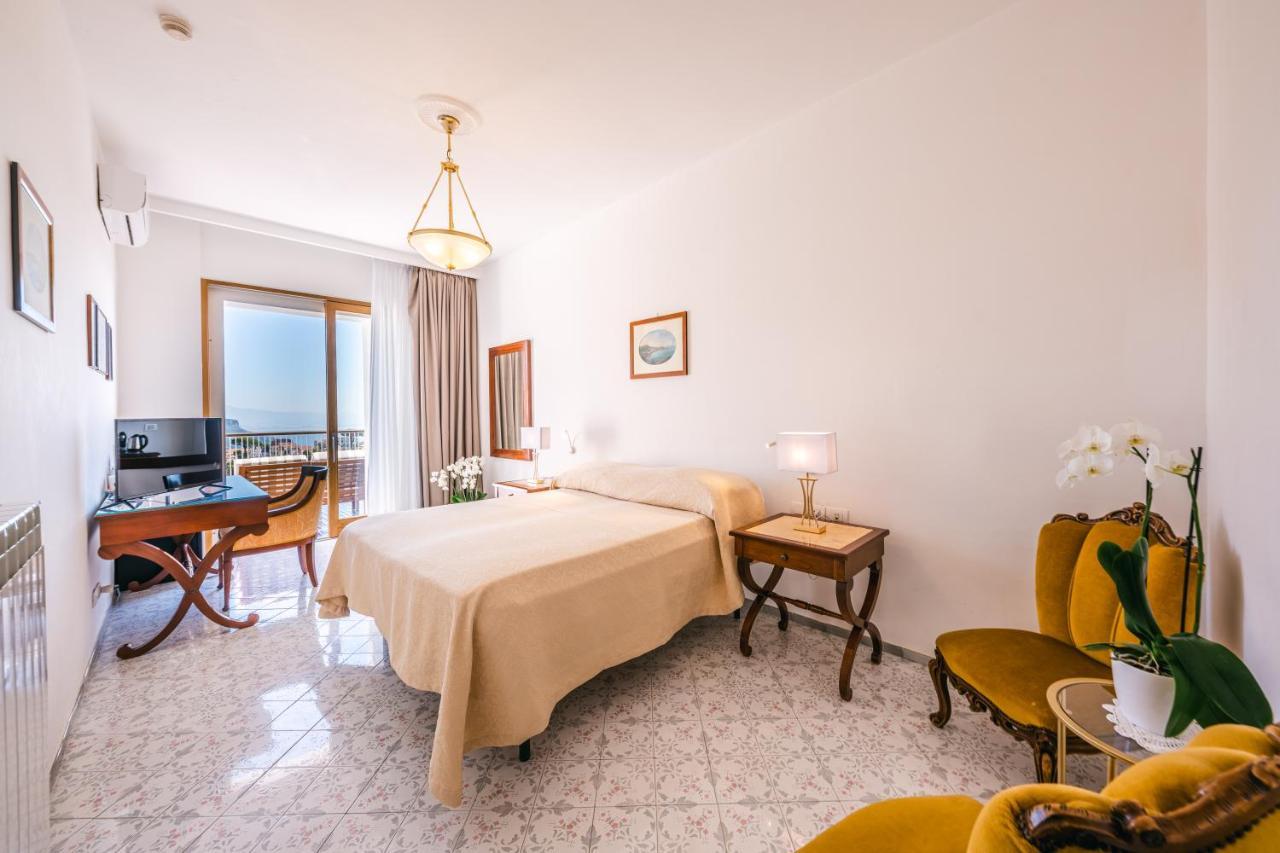 Hotel Zi'Ntonio Scala Bagian luar foto