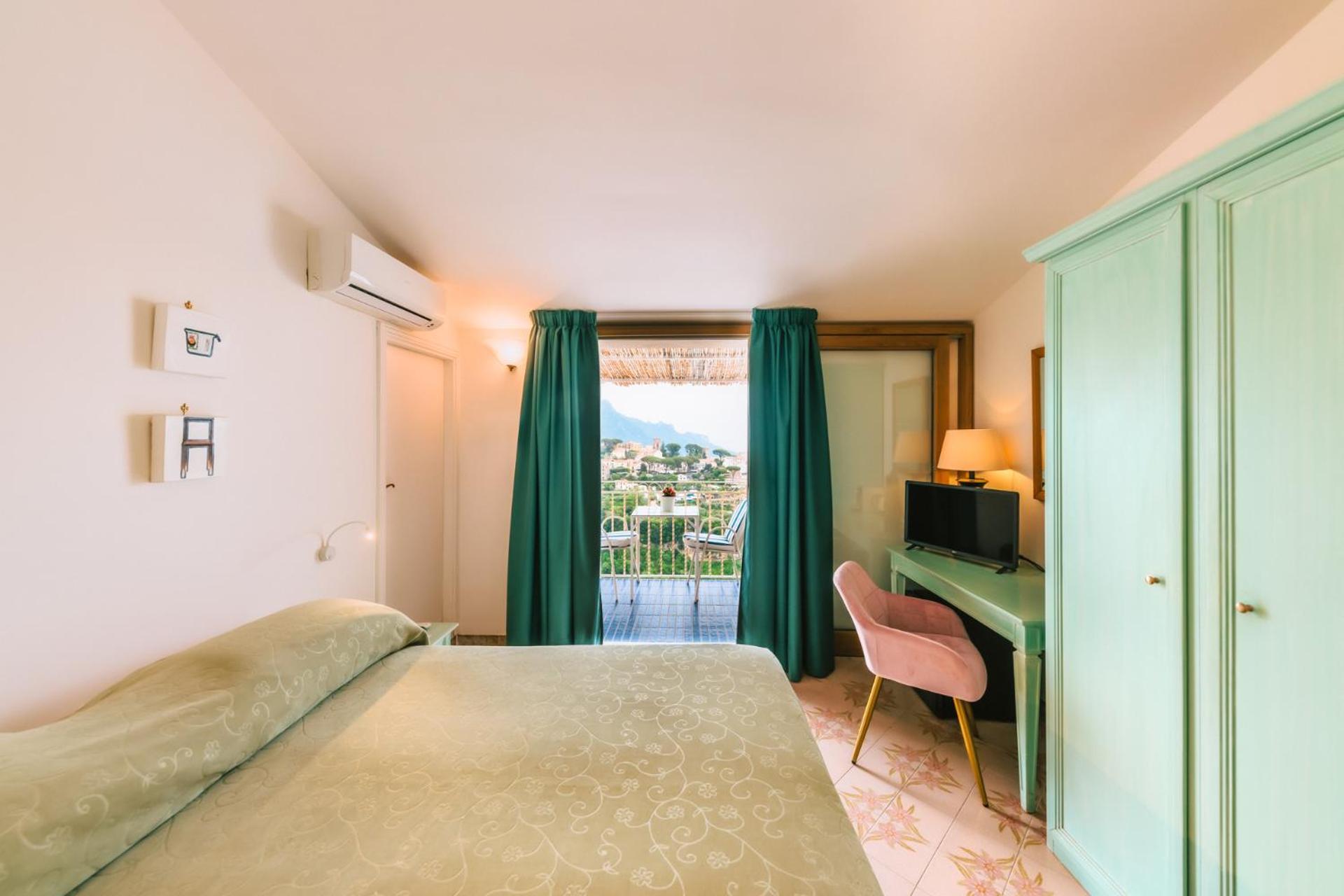 Hotel Zi'Ntonio Scala Bagian luar foto