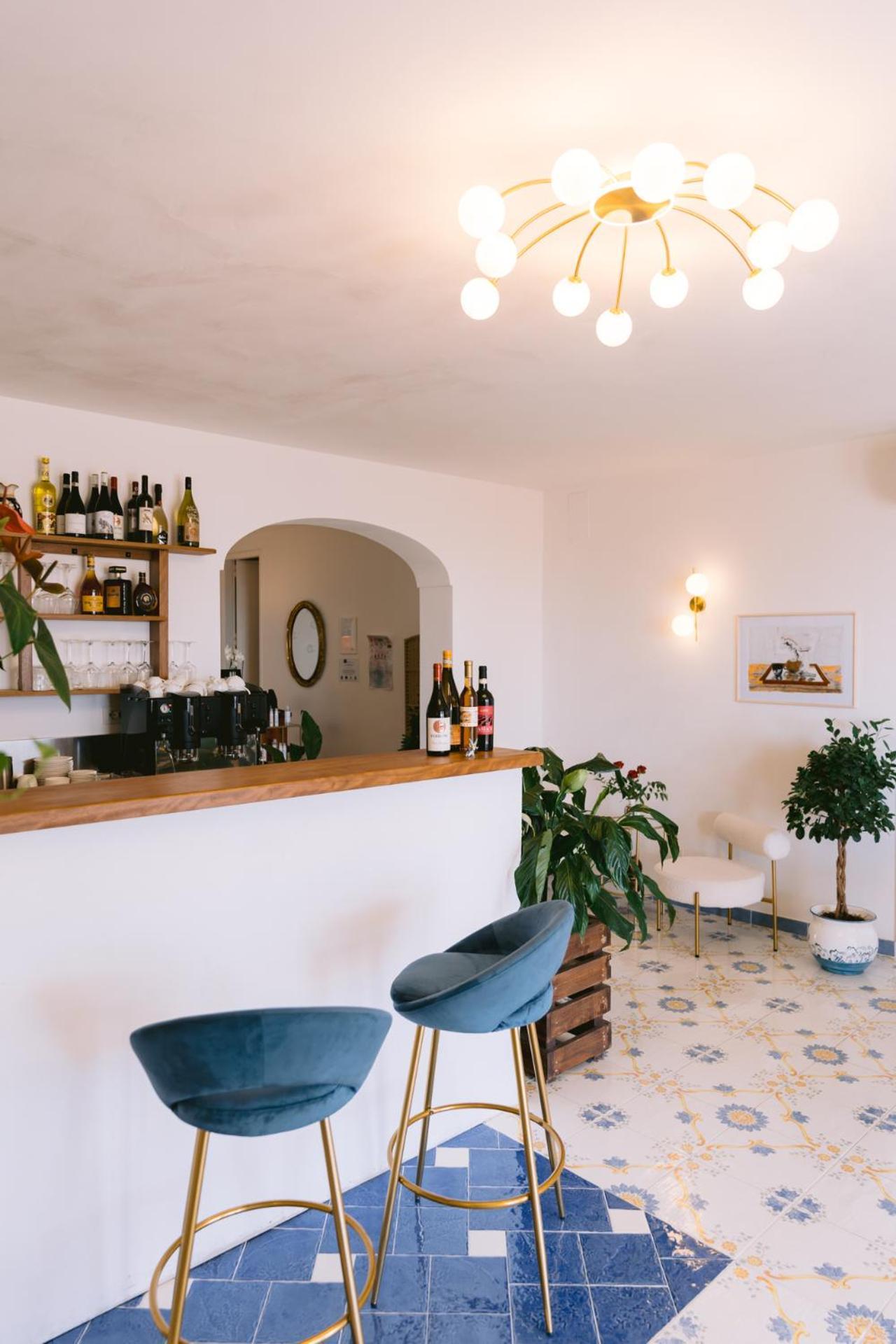 Hotel Zi'Ntonio Scala Bagian luar foto
